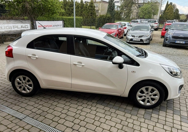 Kia Rio cena 27900 przebieg: 104000, rok produkcji 2012 z Poddębice małe 154